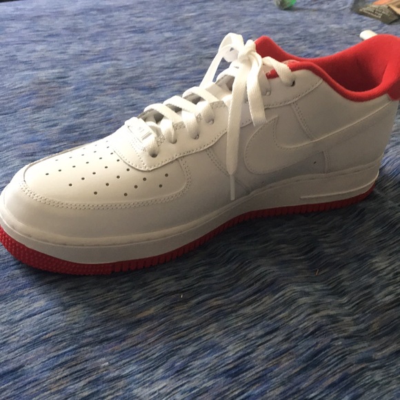 Air Force 1s white wit red bottom sz